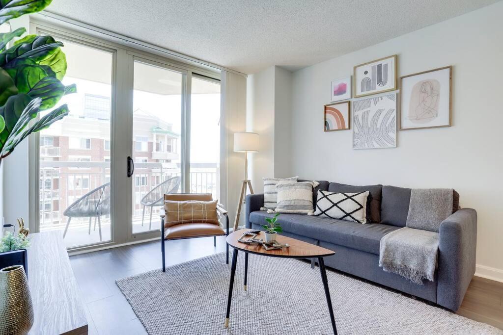 Bright Apartment Walk To Ballston Metro Arlington Bagian luar foto